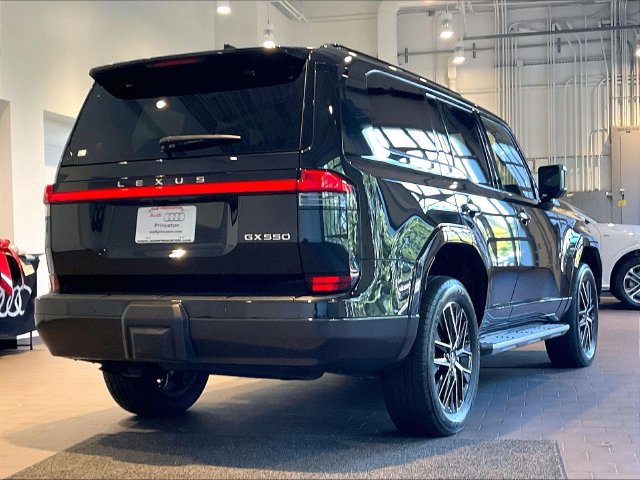 Used 2025 Lexus GX 550 w/ Accessory Package (2T) AWD/4WD image 7