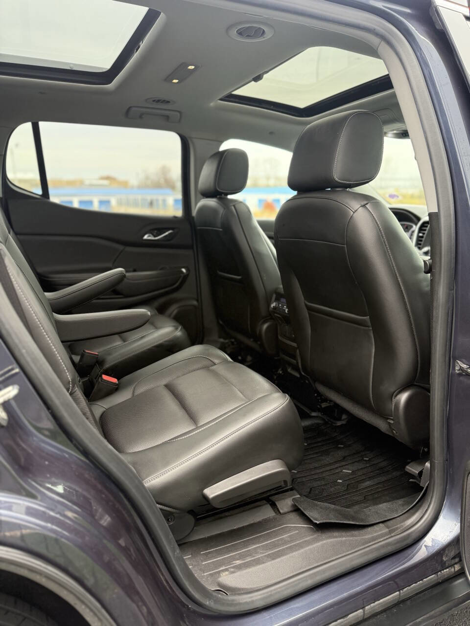 Used 2019 GMC Acadia SLT w/ LPO, Floor Liner Package image 28