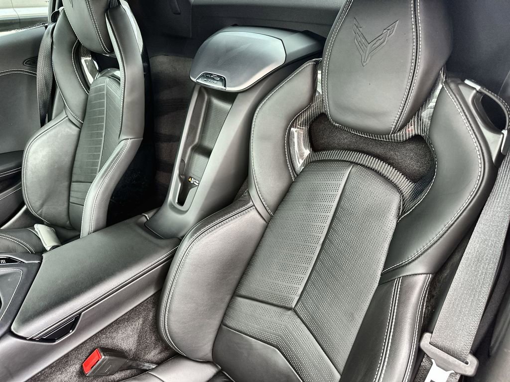 Used 2024 Chevrolet Corvette Z06 w/ Stealth Interior Trim Package RWD image 18