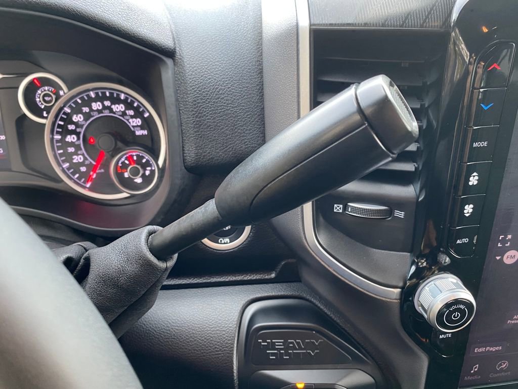 Used 2025 RAM 2500 Big Horn image 33