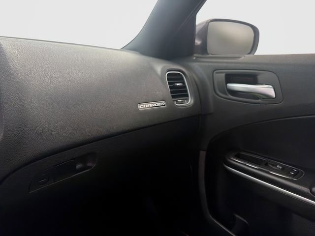 Used 2022 Dodge Charger SXT w/ Leather Interior Group RWD image 26