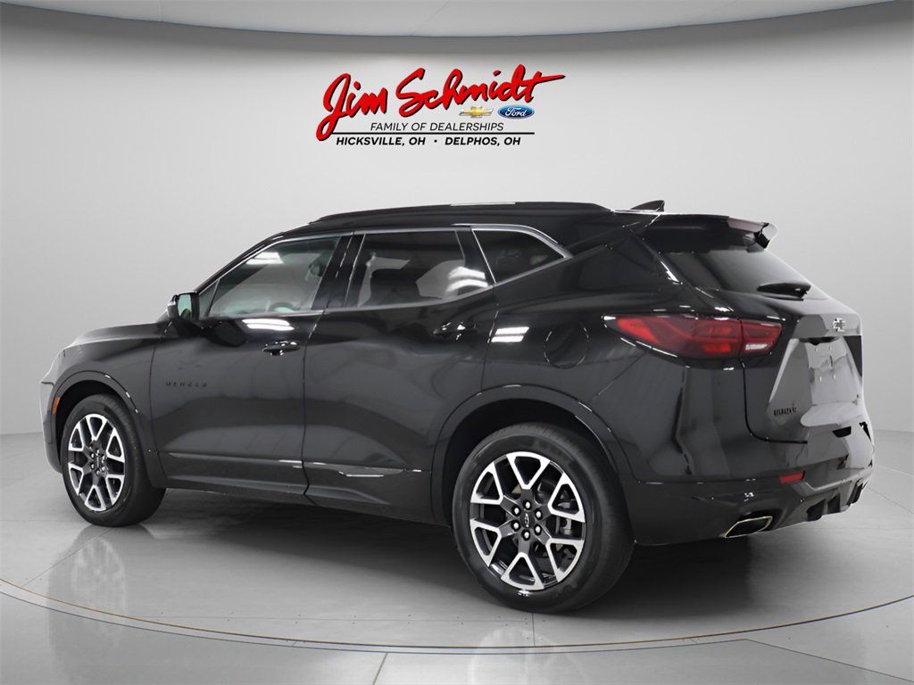 Used 2025 Chevrolet Blazer RS image 3