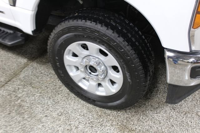 Used 2024 Ford F250 XLT w/ FX4 Off-Road Package image 13