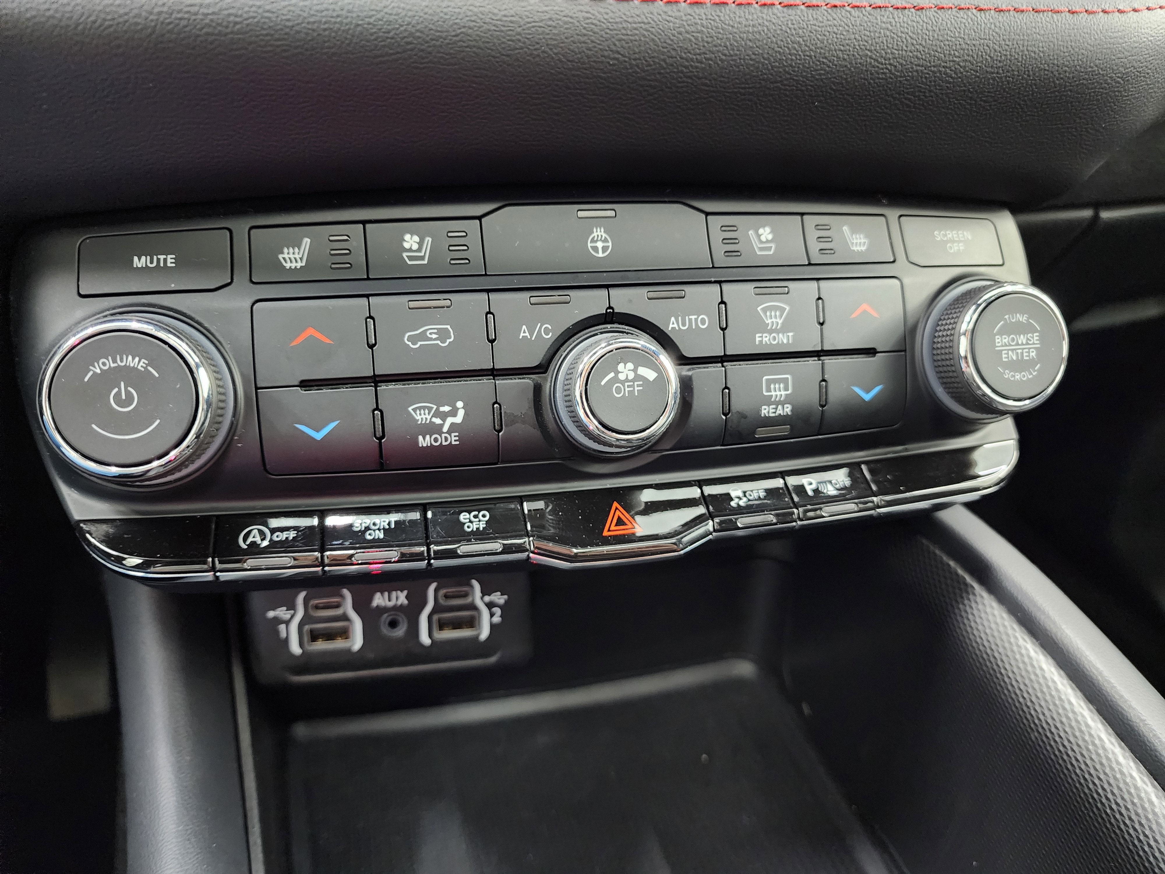 Used 2024 Dodge Durango GT image 43