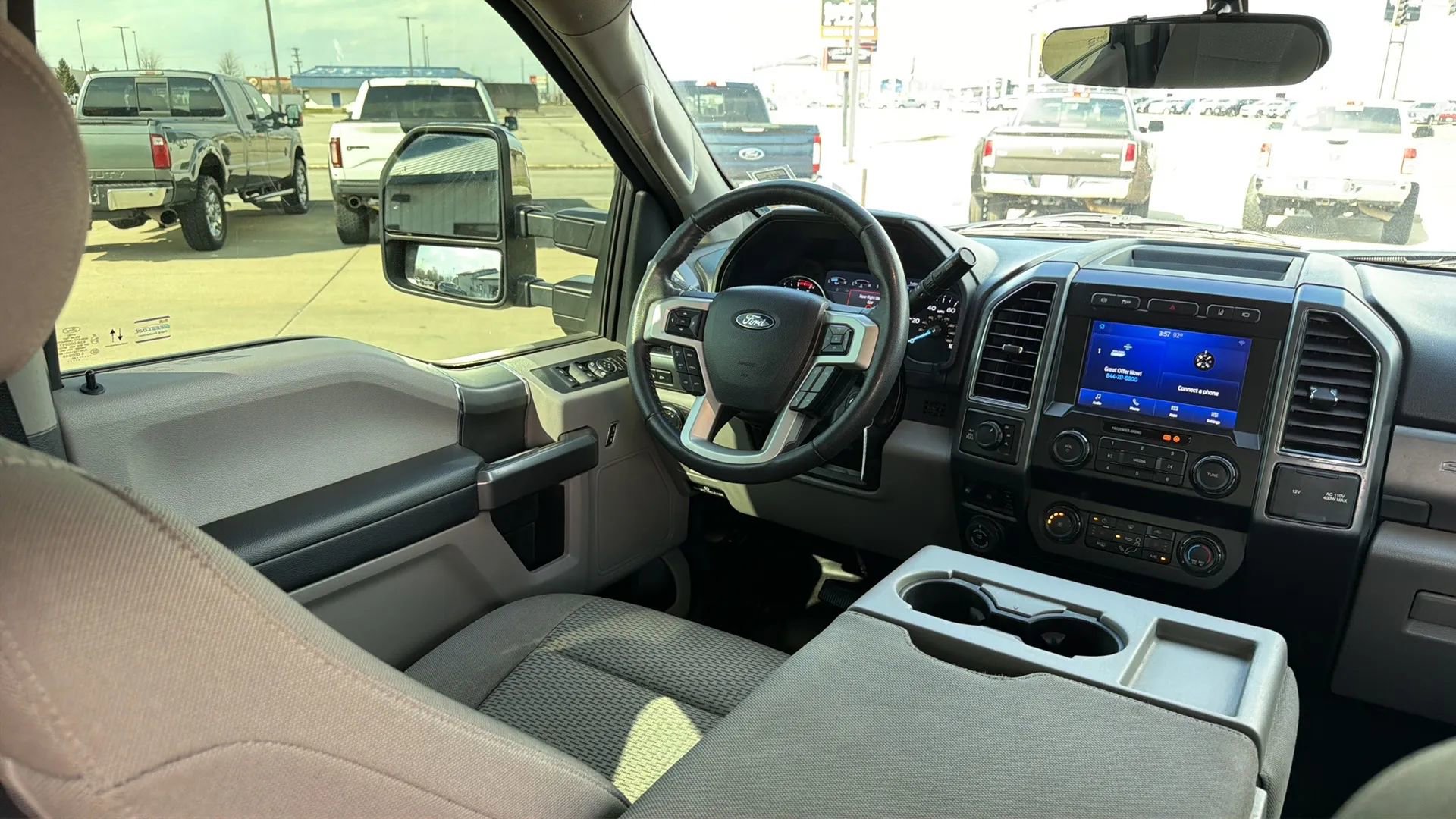 Used 2020 Ford F350 XLT w/ XLT Premium Package AWD/4WD image 68