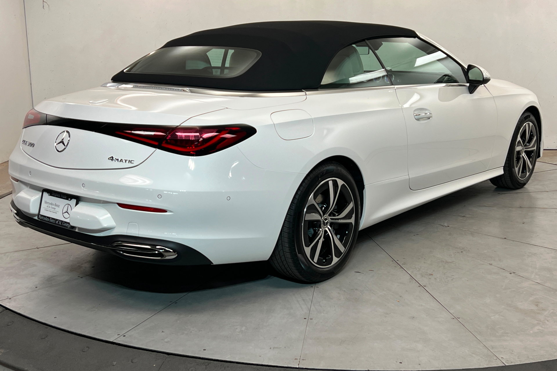 New 2026 Mercedes-Benz CLE 300 4MATIC Cabriolet image 5