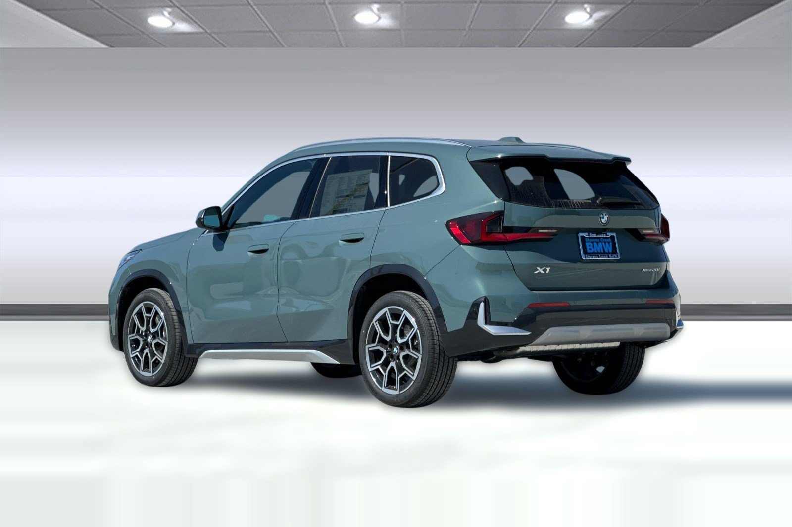 New 2027 BMW X1 xDrive28i AWD/4WD image 3