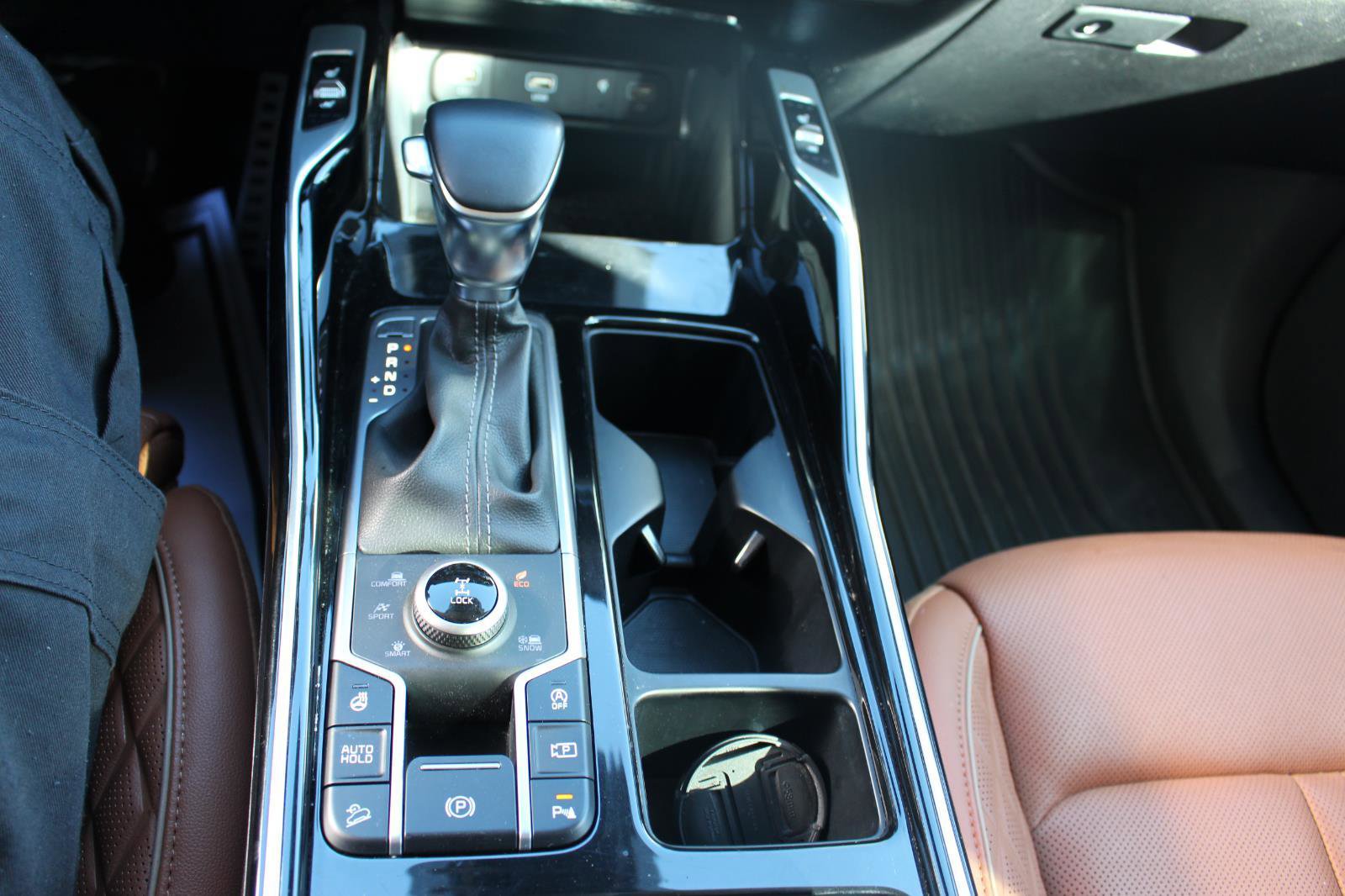 Used 2022 Kia Sorento SX Prestige w/ Rust Color Package image 23