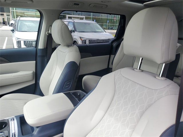New 2026 Kia Carnival SX w/ SX Dark Edition Package image 17