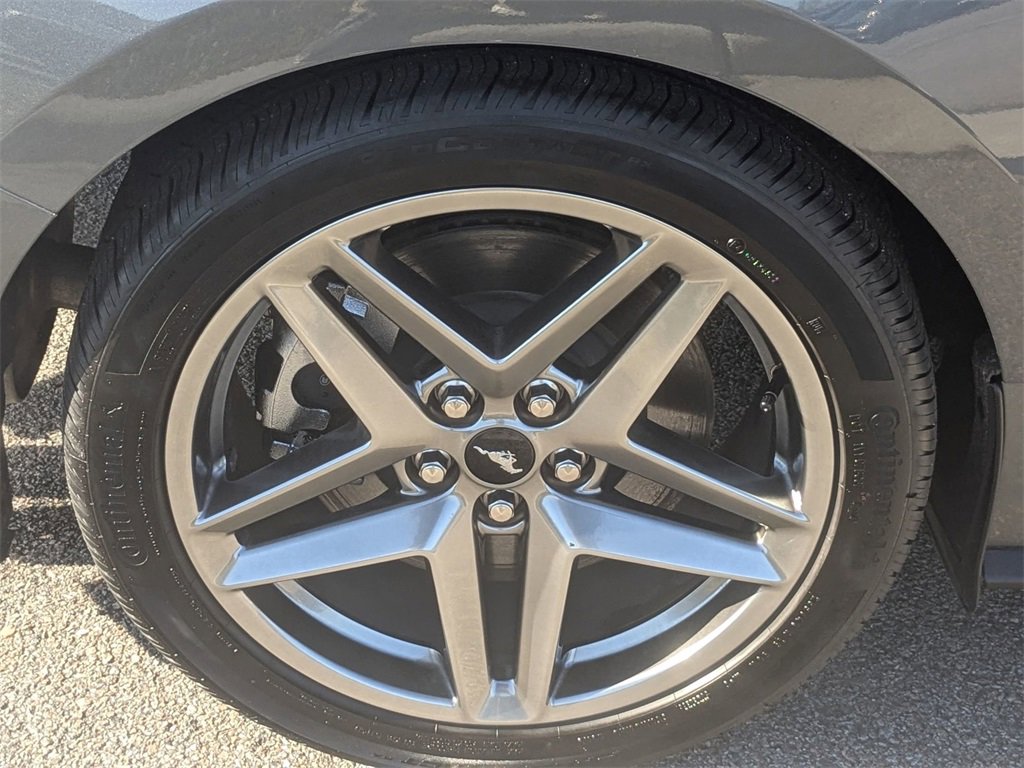 Used 2025 Ford Mustang GT Premium image 13