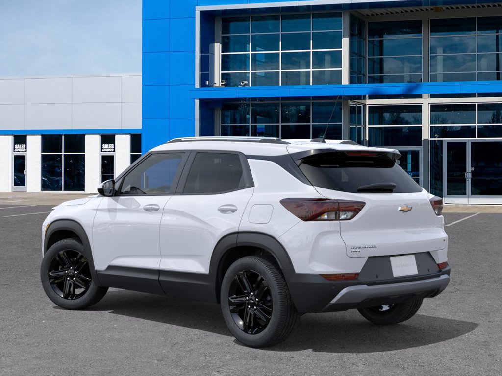 New 2026 Chevrolet TrailBlazer LT w/ Midnight Edition AWD/4WD image 3