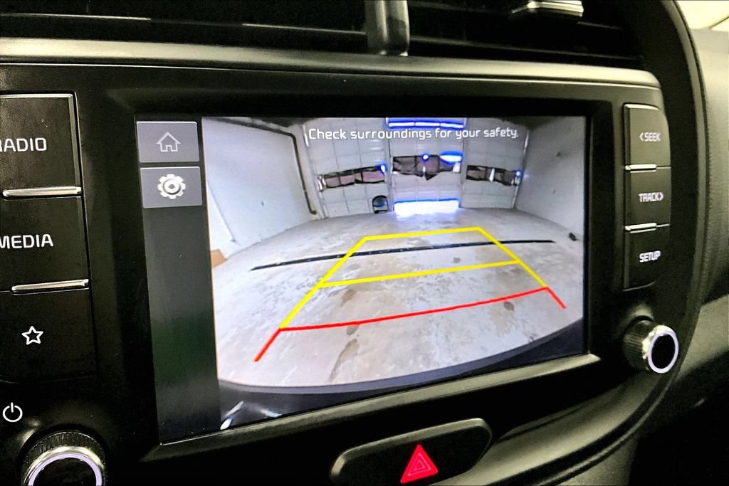 Used 2025 Kia Soul LX w/ LX Technology Package FWD image 27