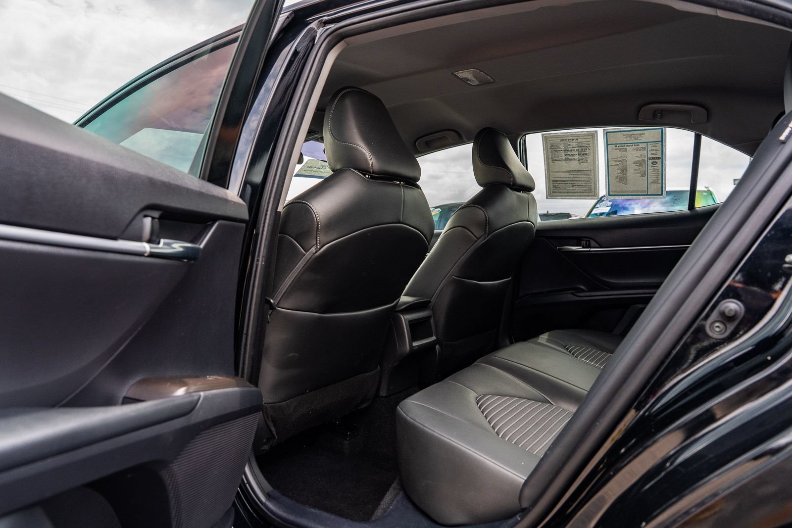 Used 2023 Toyota Camry SE FWD image 16