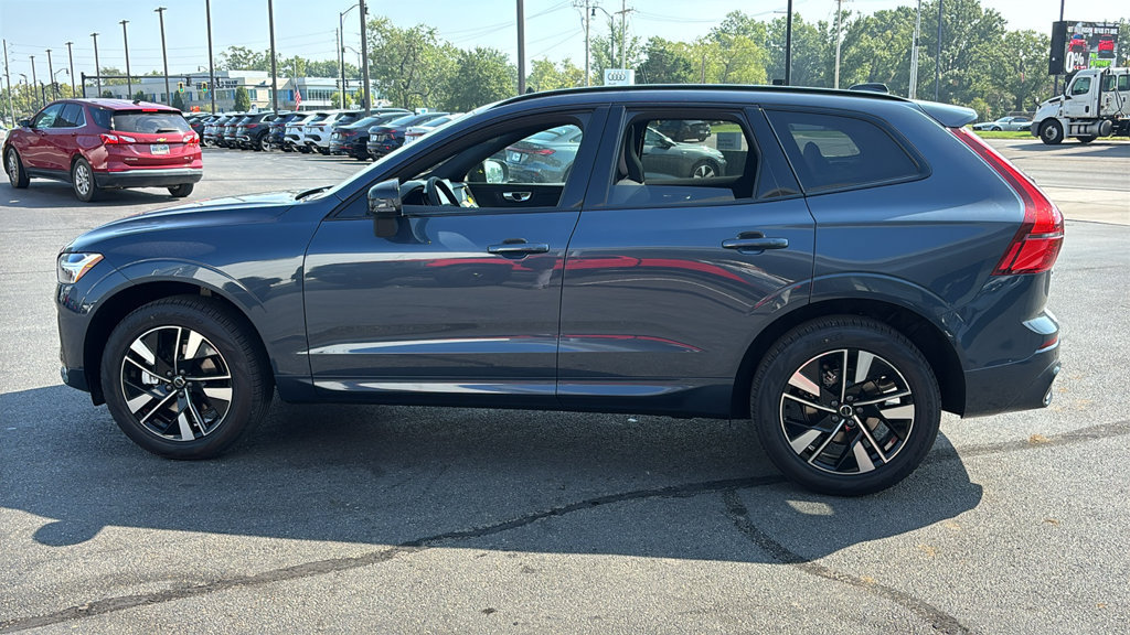New 2027 Volvo XC60 B5 Core AWD/4WD image 2