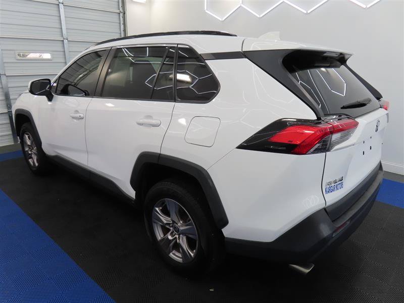 Used 2022 Toyota RAV4 XLE FWD image 7
