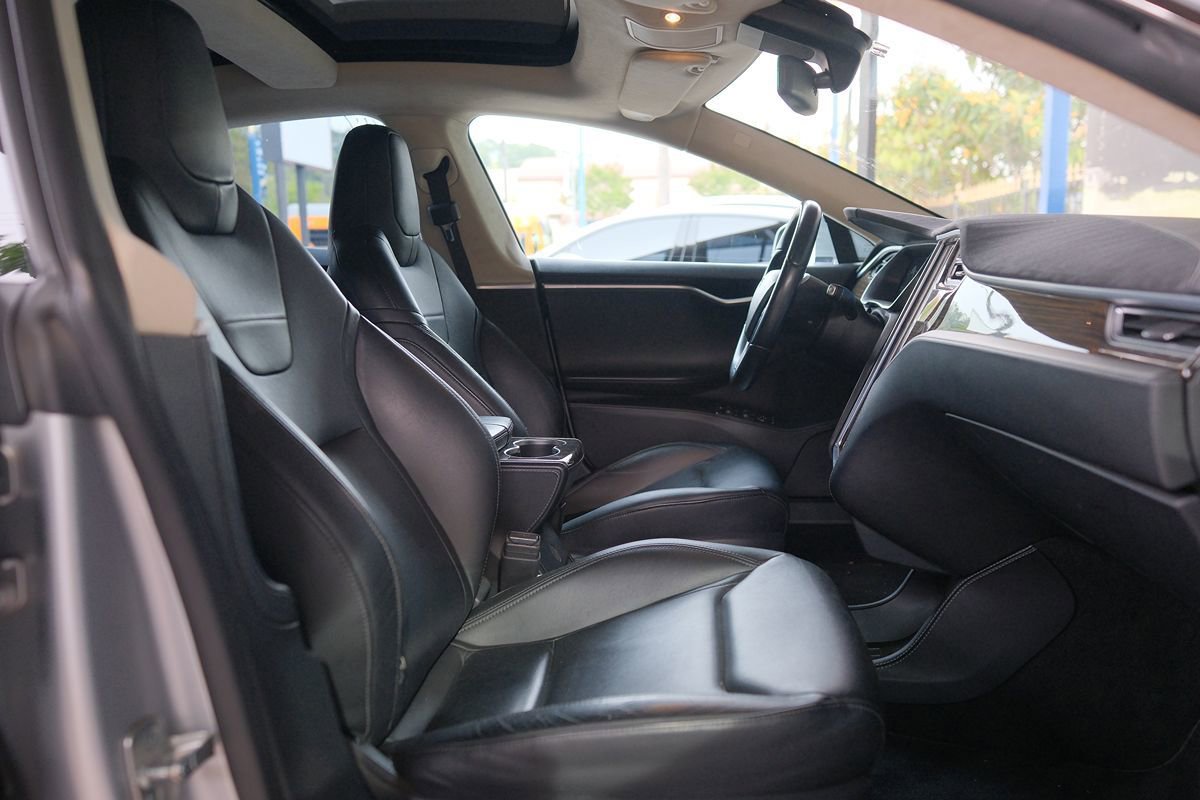 Used 2016 Tesla Model S P90D image 29