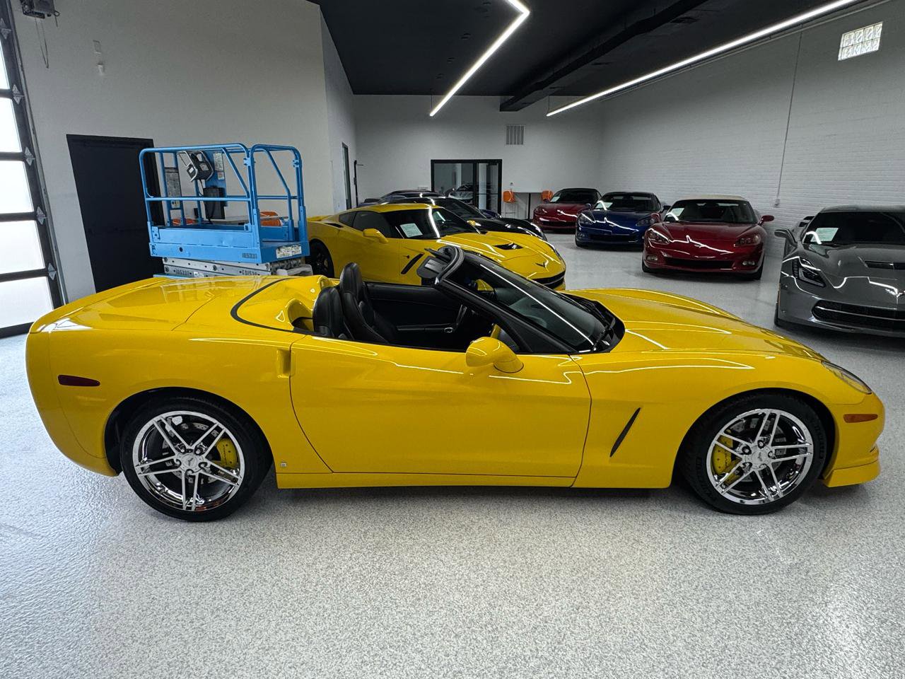 Used 2006 Chevrolet Corvette Convertible w/ Preferred Equipment Group image 17
