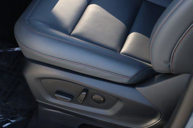New 2026 Ford Explorer Active w/ Active Comfort Package AWD/4WD image 16