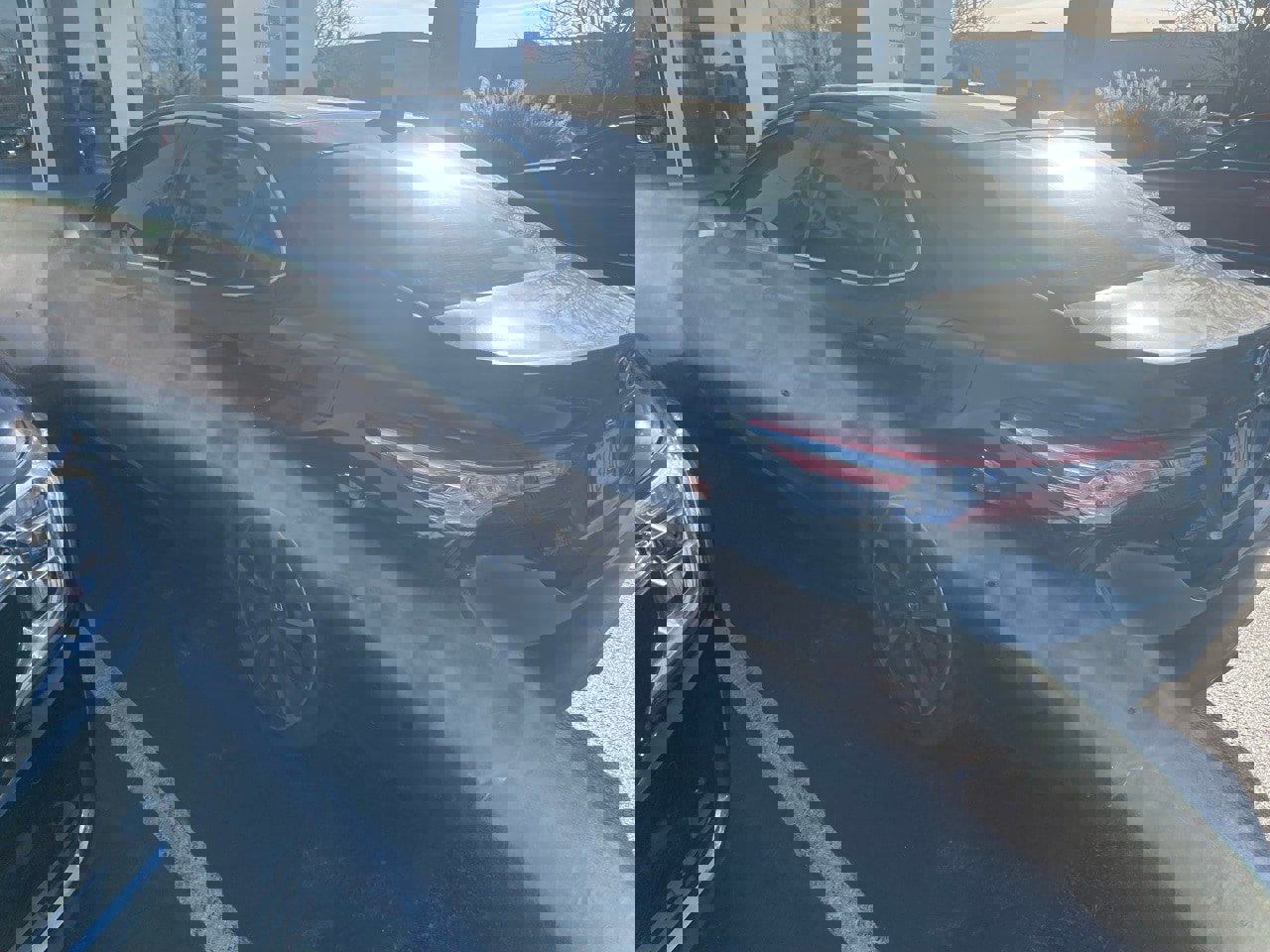 Used 2020 Toyota Camry XSE image 11