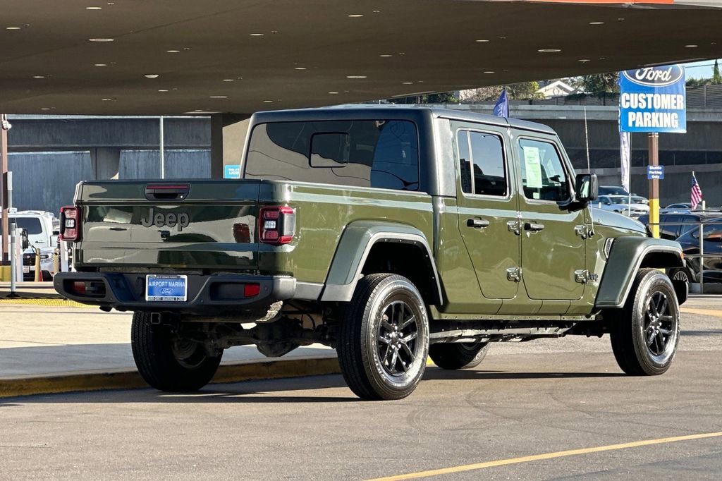 Used 2021 Jeep Gladiator Sport image 5