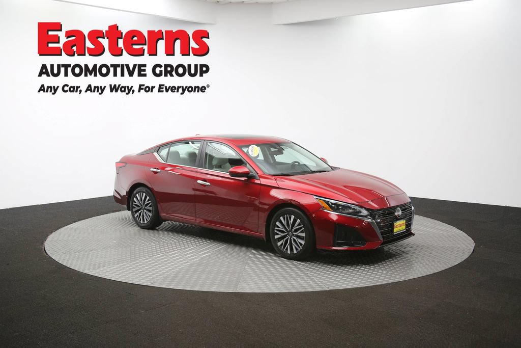 Used 2023 Nissan Altima 2.5 SV w/ SV Premium Package FWD image 48