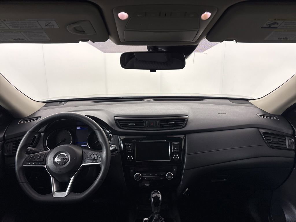 Used 2020 Nissan Rogue SV image 21