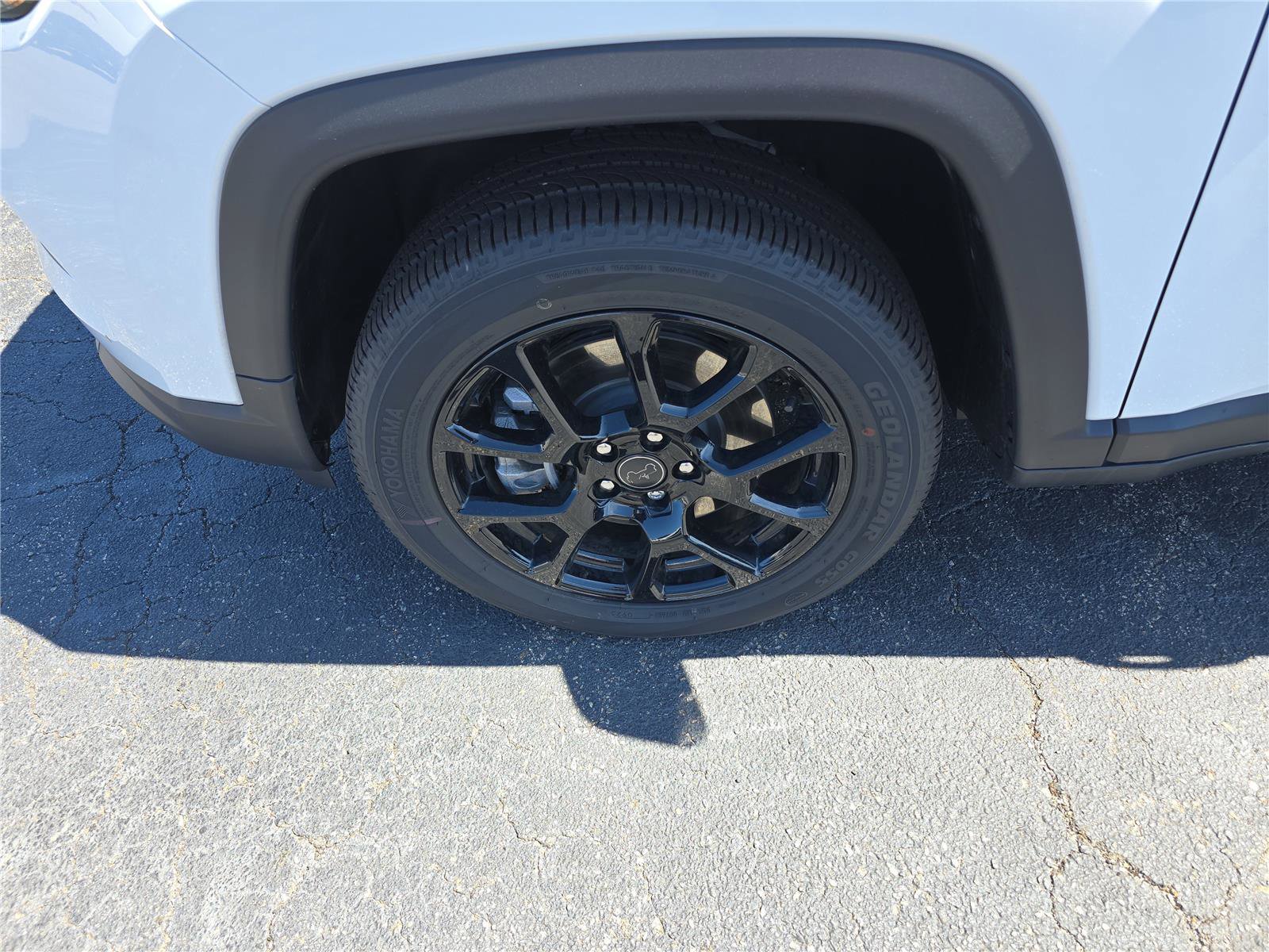 New 2026 Jeep Compass Latitude image 11