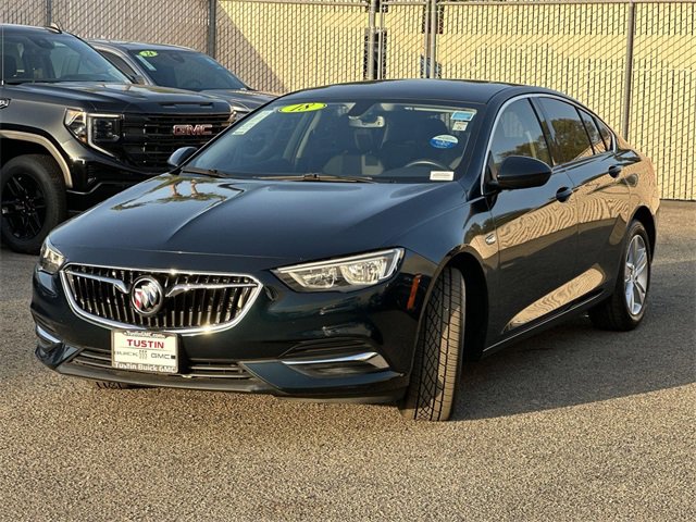 Used 2018 Buick Regal Preferred image 8