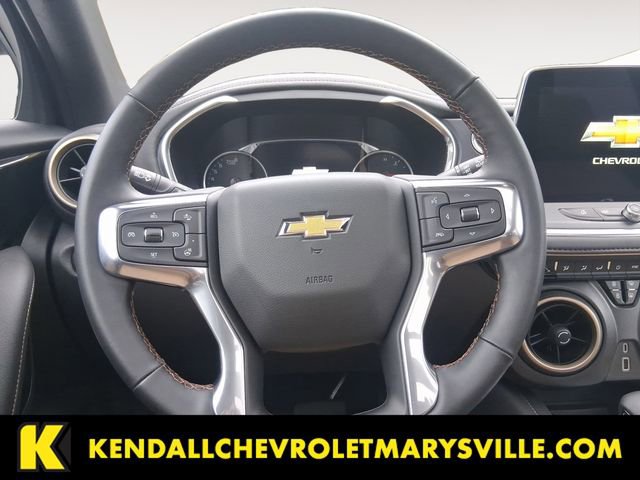 Used 2025 Chevrolet Blazer Premier w/ Driver Confidence II Package image 12