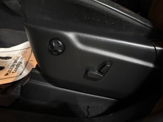 Used 2019 Jeep Grand Cherokee Altitude AWD/4WD image 6