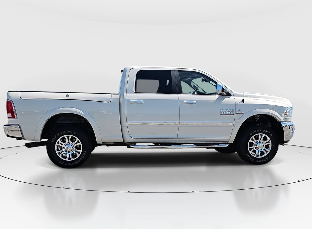 Used 2018 RAM 3500 Laramie w/ Convenience Group AWD/4WD image 4