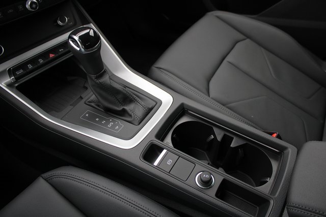 New 2025 Audi Q3 2.0T Premium image 19