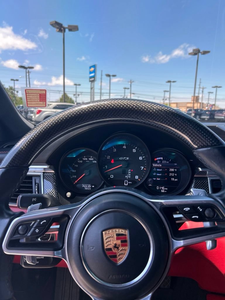 Used 2017 Porsche Macan GTS AWD/4WD image 34