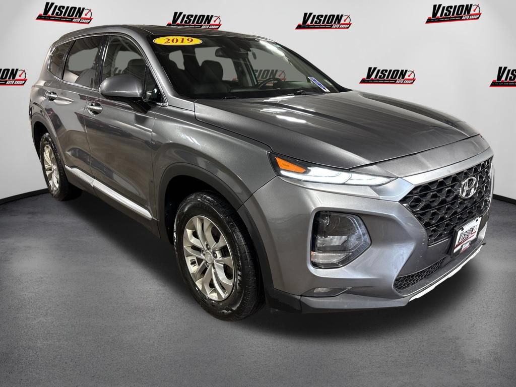 Used 2019 Hyundai Santa Fe SEL AWD/4WD image 3