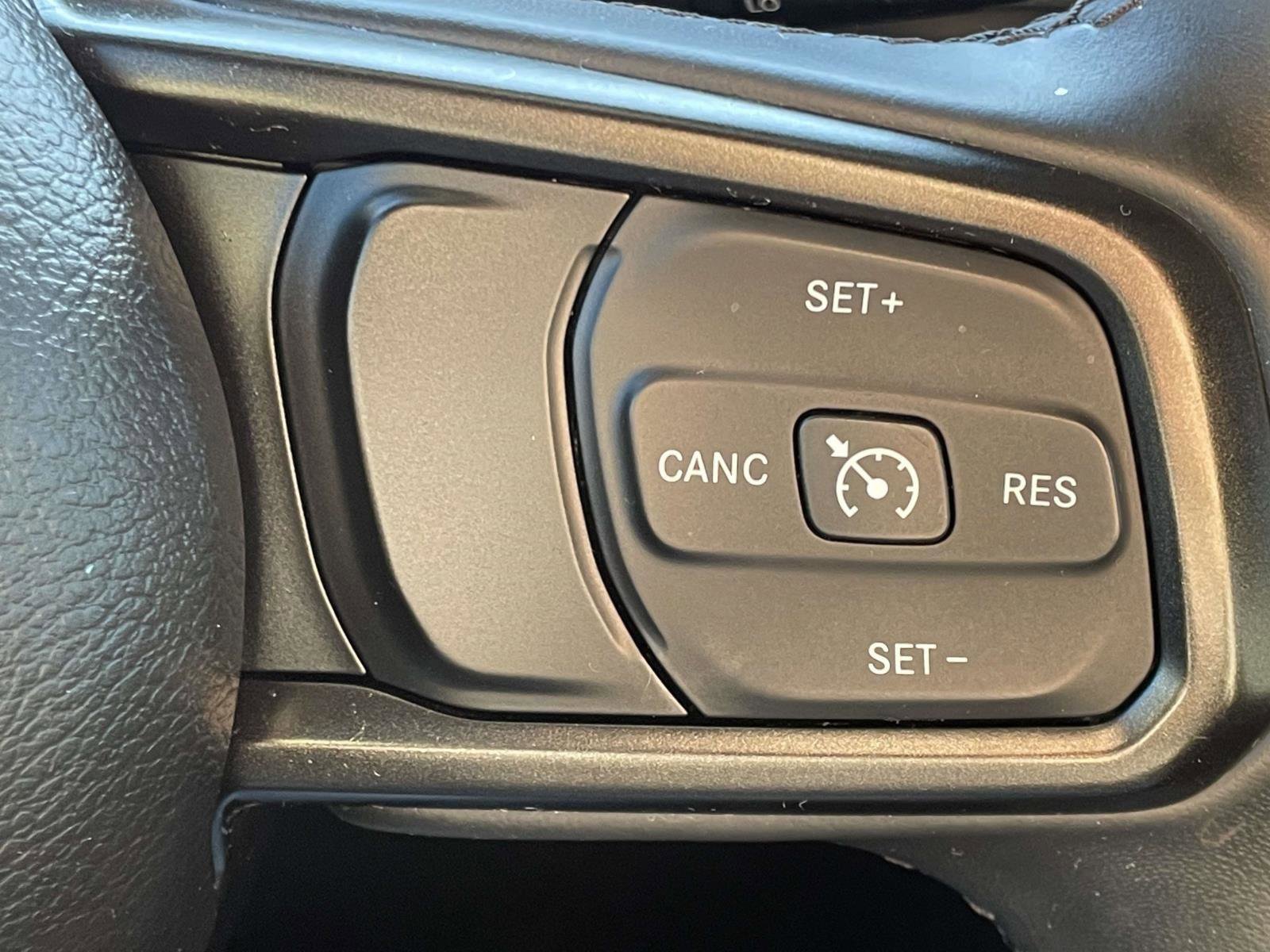 Used 2018 Jeep Wrangler Unlimited Sport S image 13