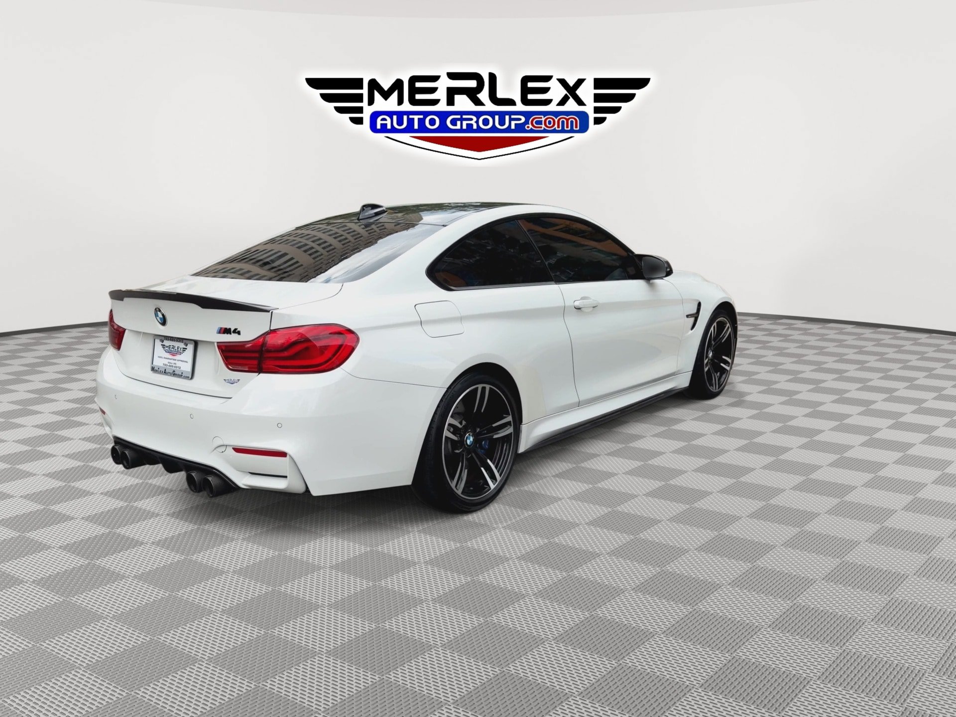 Used 2018 BMW M4 Coupe w/ Ultimate Package RWD image 8