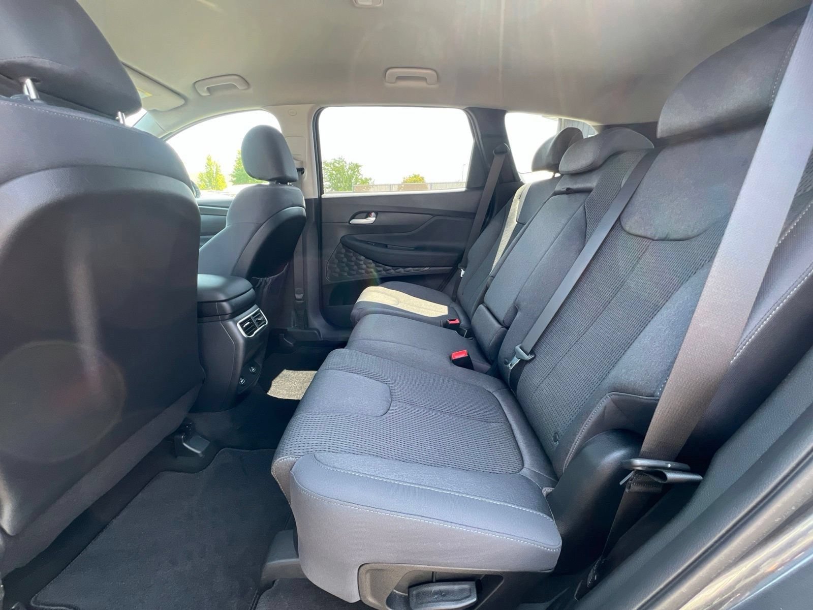 Used 2021 Hyundai Santa Fe SEL AWD/4WD image 23