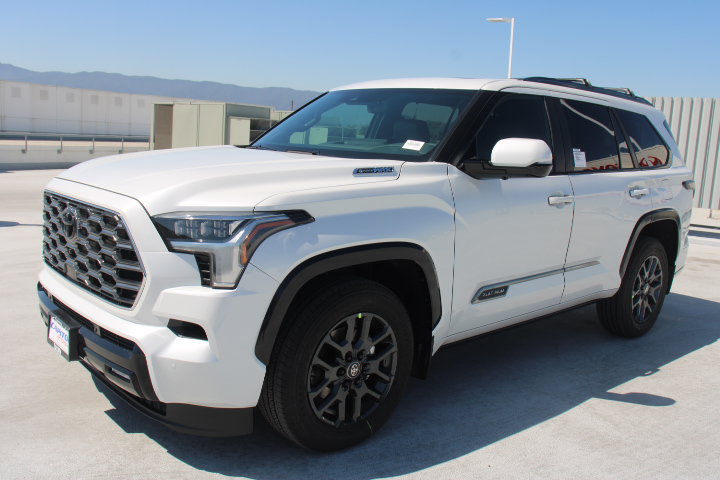 New 2026 Toyota Sequoia Platinum w/ Tow Technology Package AWD/4WD image 7