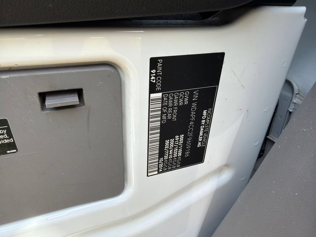 Used 2015 Mercedes-Benz Sprinter 3500 image 34