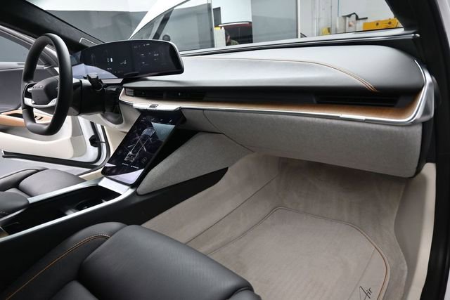 Used 2023 Lucid Air Touring AWD/4WD image 28