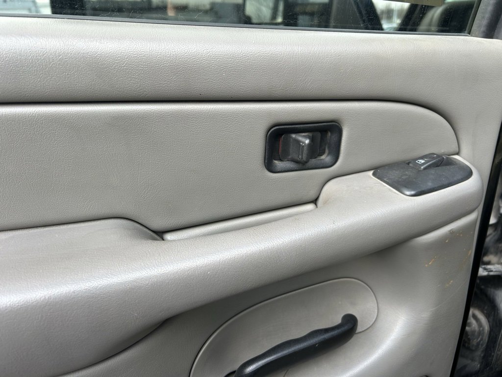 Used 2005 Chevrolet Silverado 3500 LT w/ Heavy-Duty Power Package image 24