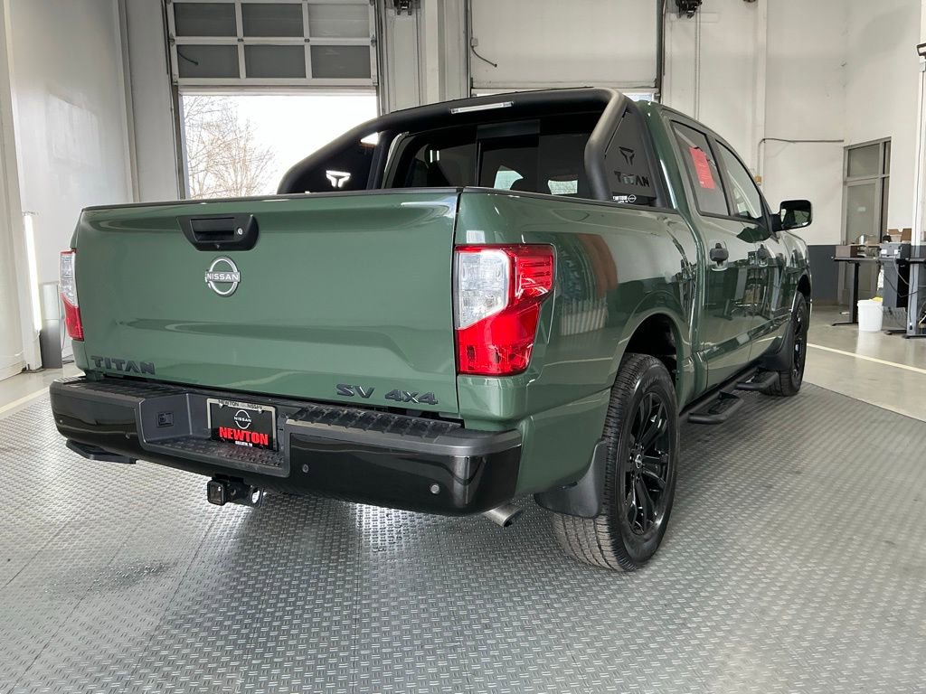 Used 2024 Nissan Titan SV w/ SV Bronze Edition Package image 20