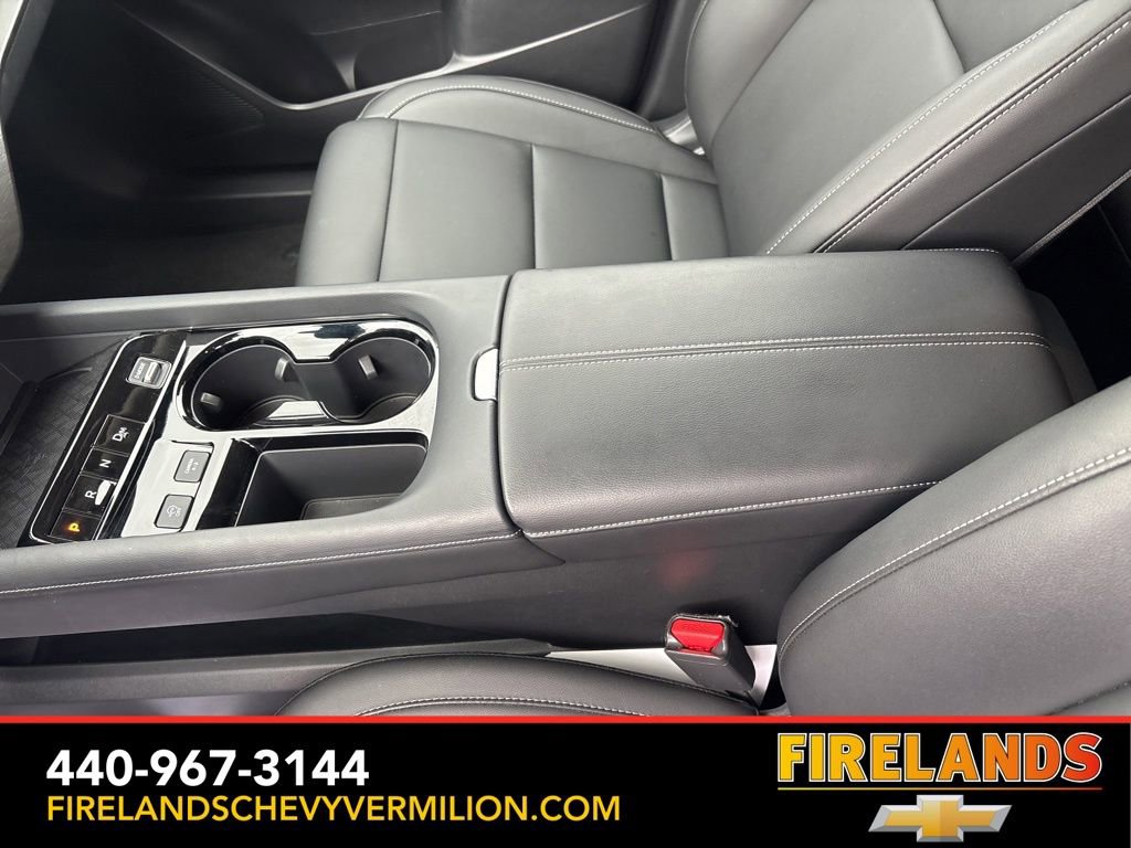 Used 2025 Nissan Murano SV image 32