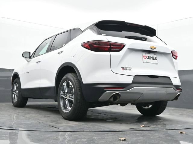 Used 2025 Chevrolet Blazer LT image 45