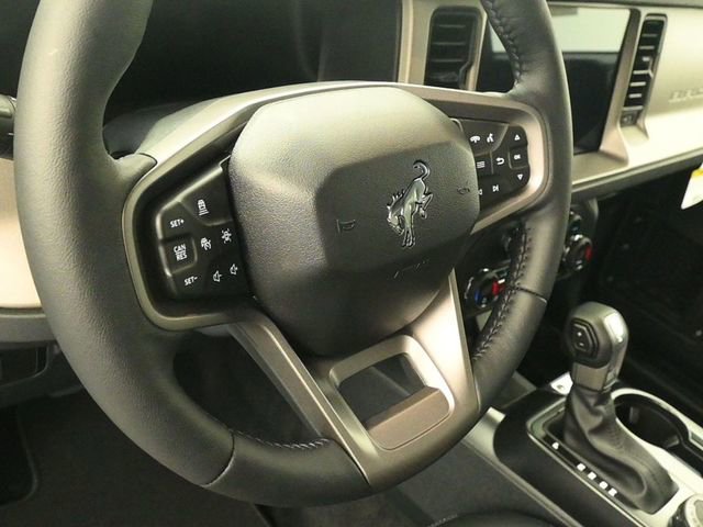 New 2026 Ford Bronco Outer Banks image 15