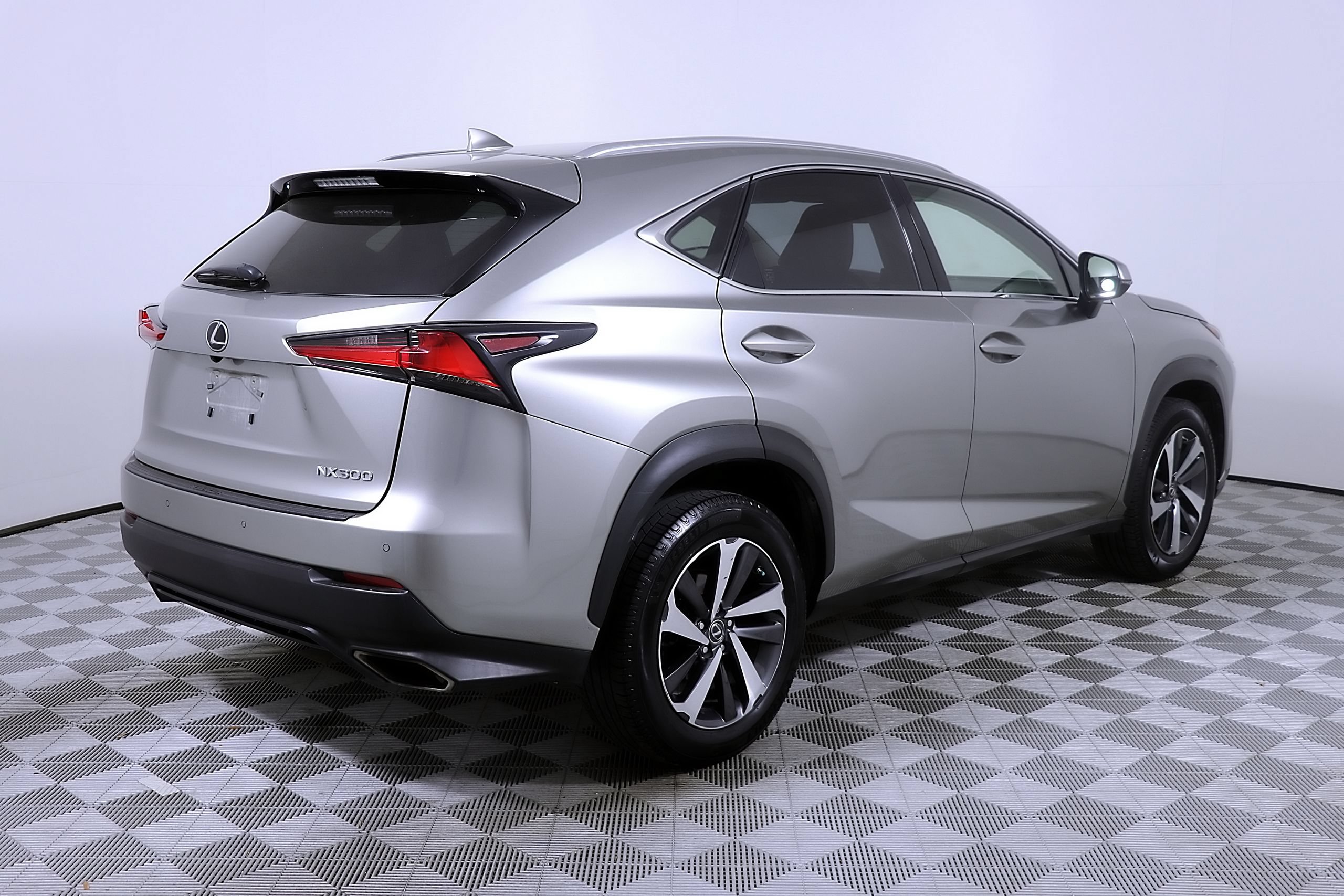 Used 2018 Lexus NX 300 FWD w/ Premium Package image 7