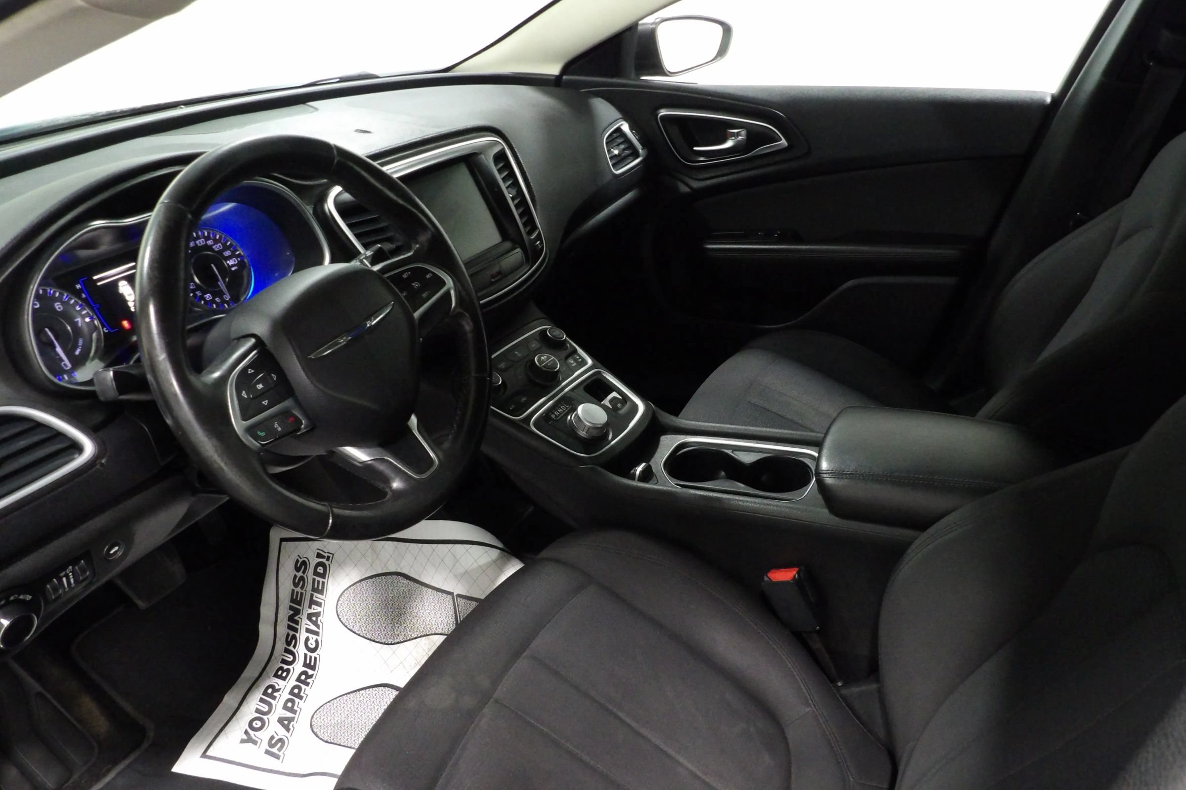 Used 2015 Chrysler 200 Limited w/ Convenience Group FWD image 9