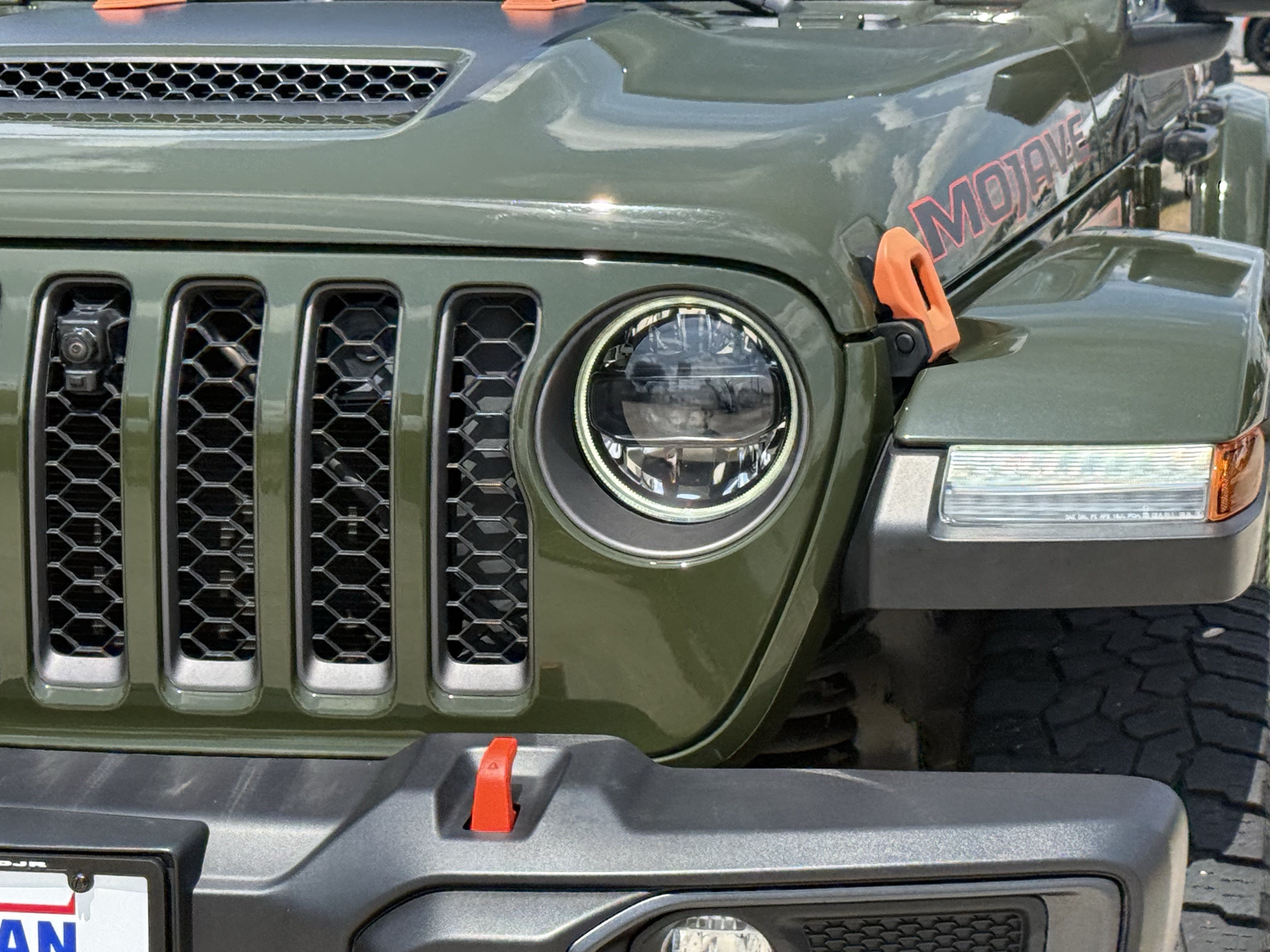 Used 2023 Jeep Gladiator Mojave w/ LED Lighting Group AWD/4WD image 12