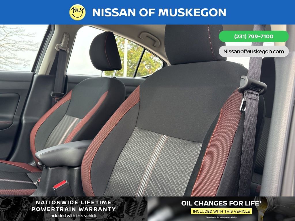 New 2025 Nissan Versa SR w/ Trunk Package image 13