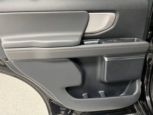 Used 2025 Ford Expedition Active AWD/4WD image 42